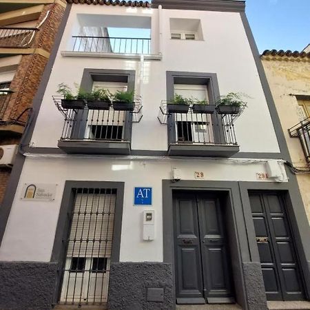 Apartamentos San Salvador Parking Gratis Mérida Exteriör bild