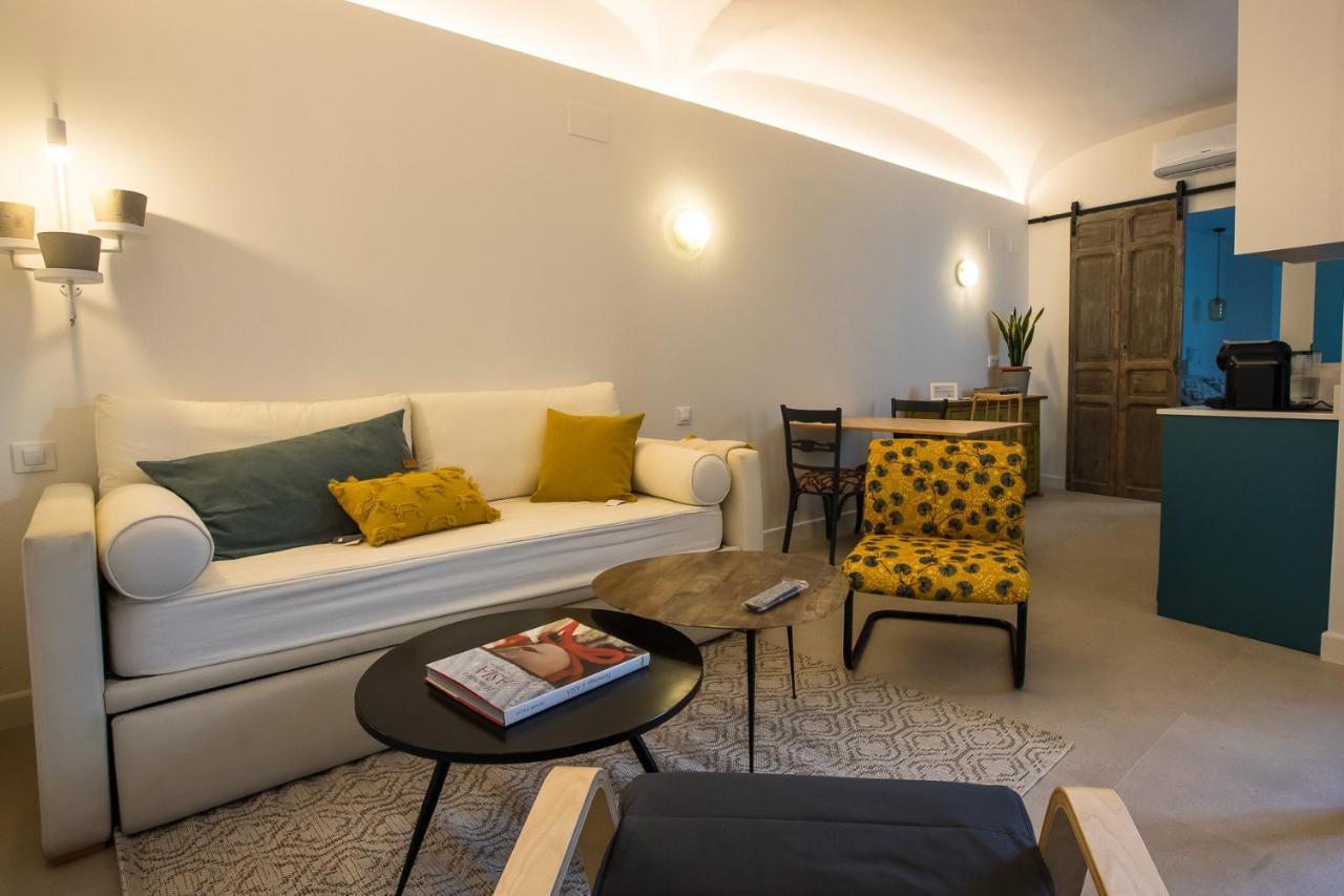 Apartamentos San Salvador Parking Gratis Mérida Exteriör bild