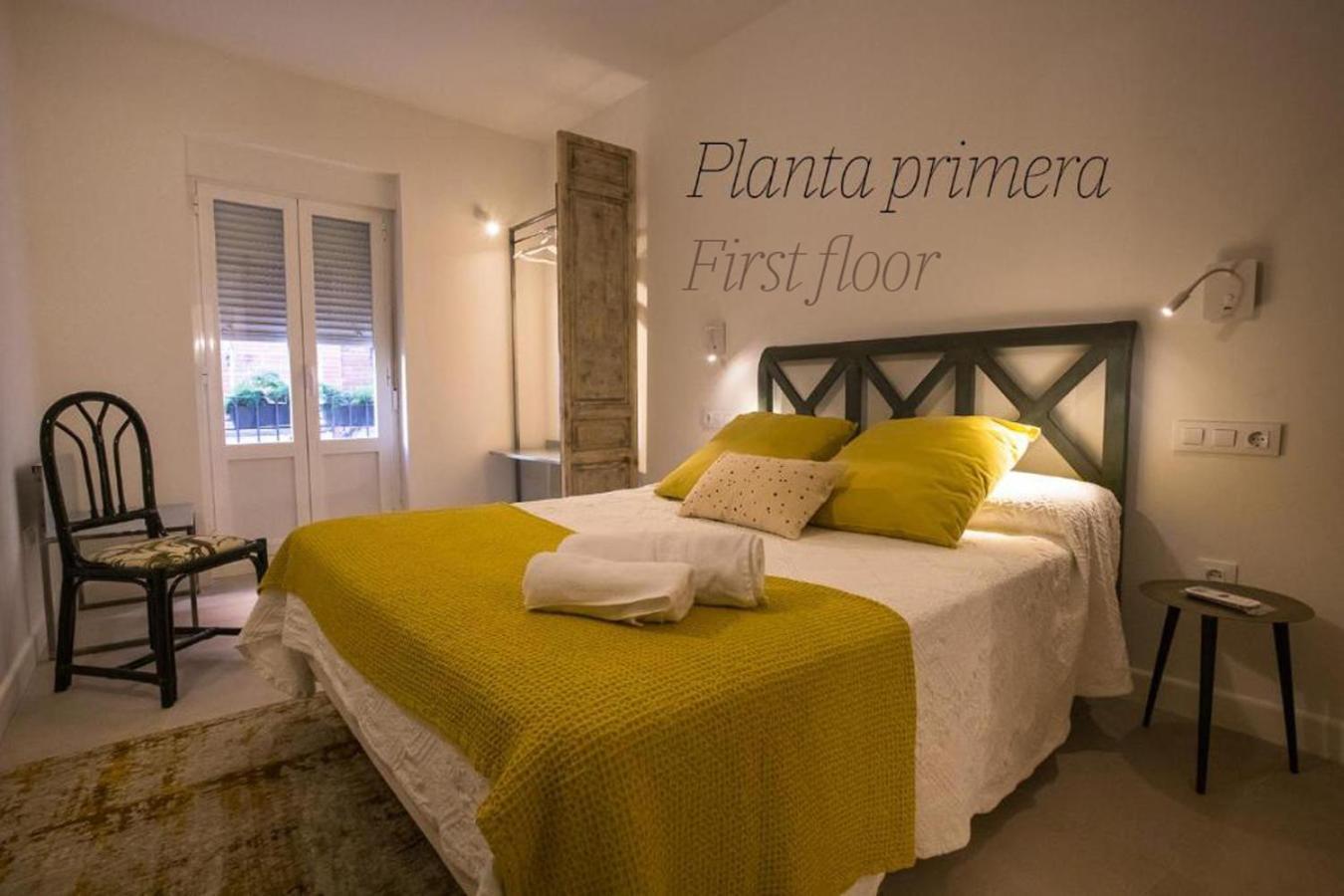 Apartamentos San Salvador Parking Gratis Mérida Exteriör bild