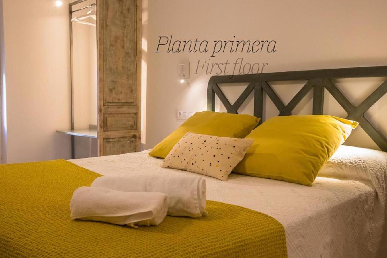 Apartamentos San Salvador Parking Gratis Mérida Exteriör bild