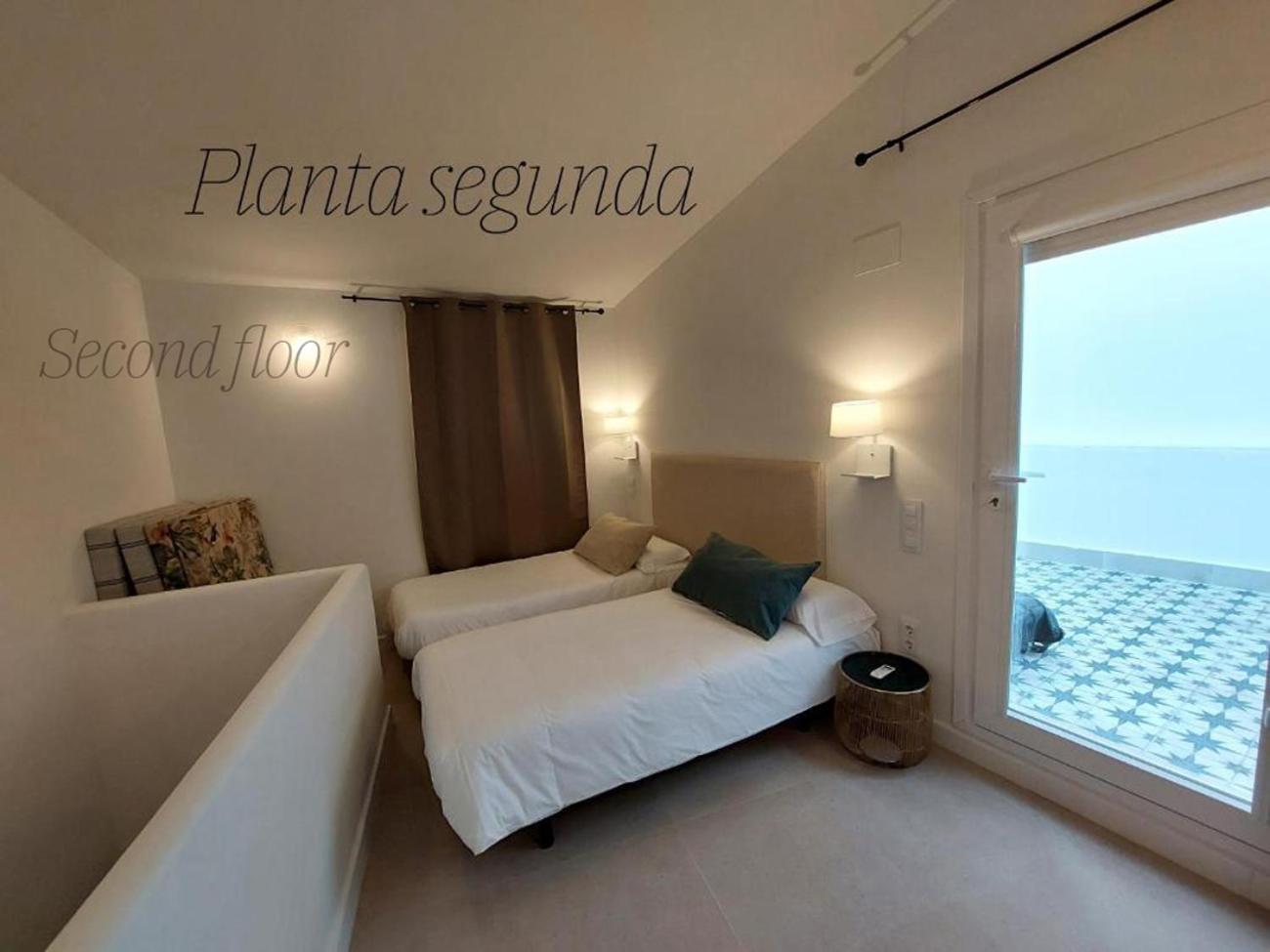 Apartamentos San Salvador Parking Gratis Mérida Exteriör bild